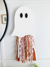 Load image into Gallery viewer, 'spooky magic' ghost- boho daisy