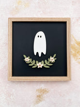 Load image into Gallery viewer, Ghost with floral wreath
